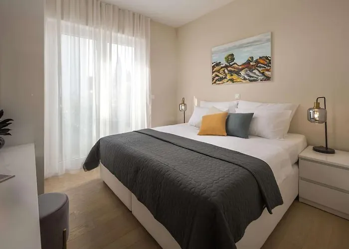 Milagros Villa